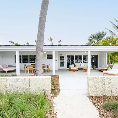 Islander Resort-2