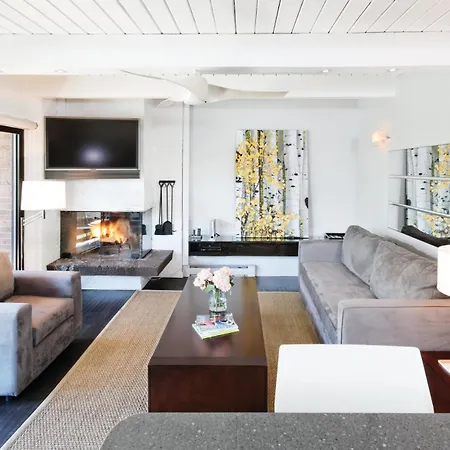 Aspen Square Condominium Hotel-3