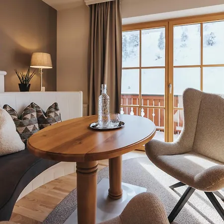 Superior Hotel Schneider Ski-In & Ski-Out-2