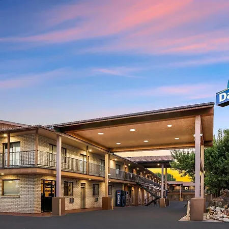 Days Inn By Wyndham Cortez-3