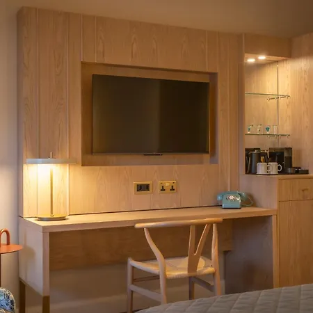 Lancaster Lodge-3