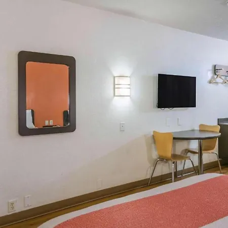 Motel 6-Dothan, Al-2