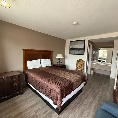 Island Inn-3