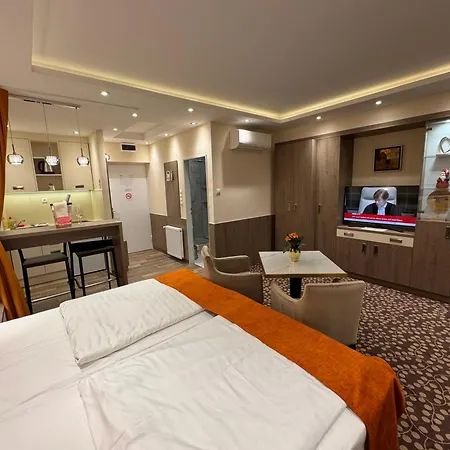 Hotel Charles-2