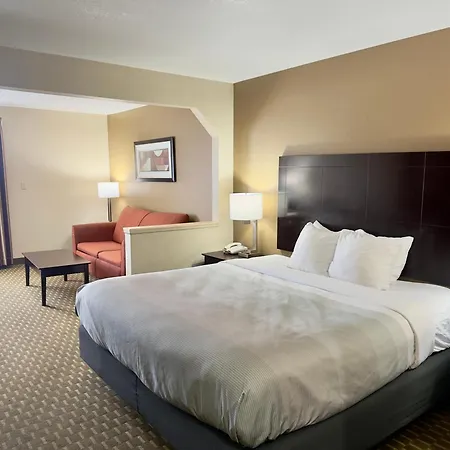 Quality Inn & Suites Pine Bluff-3