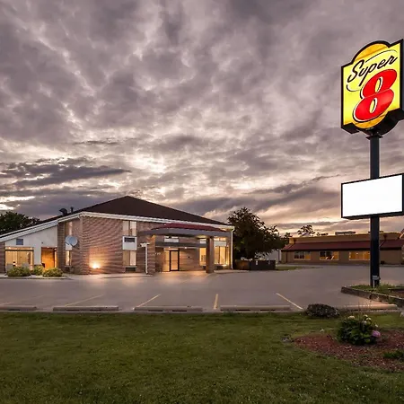 Super 8 By Wyndham Watertown Wi-2