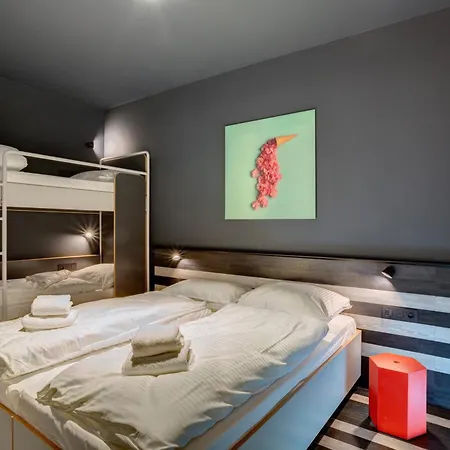 Meininger Hotel Bruxelles Gare Du Midi-3