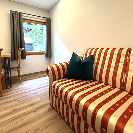 Glacier Rock Guesthouse Ex Pension Dangl-2