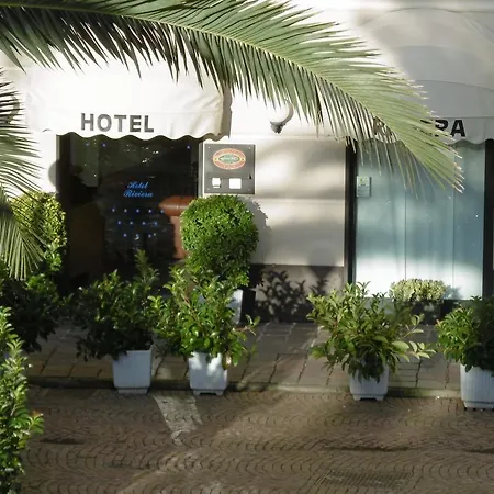 Hotel Riviera-3
