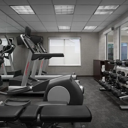 Fairfield Inn & Suites By Marriott Rogers-2