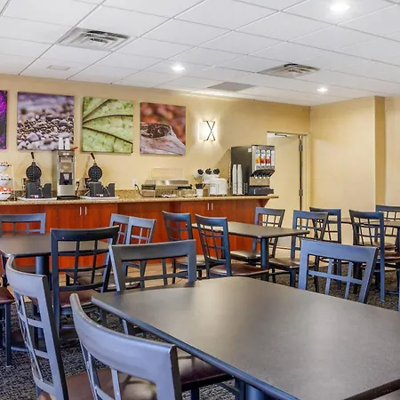 Sleep Inn & Suites Milwaukee Airport-3