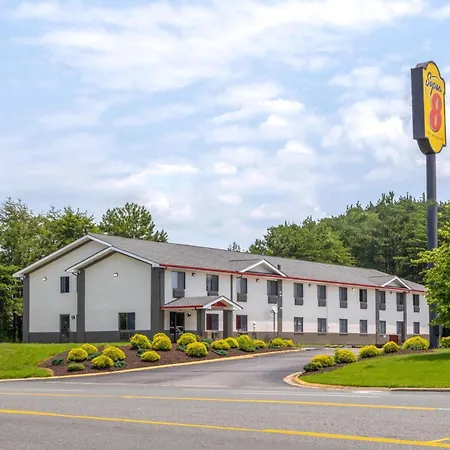 Super 8 By Wyndham Farmville-3