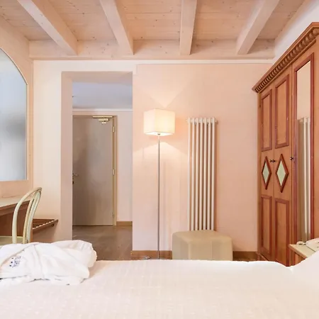 Hotel Ideal-2