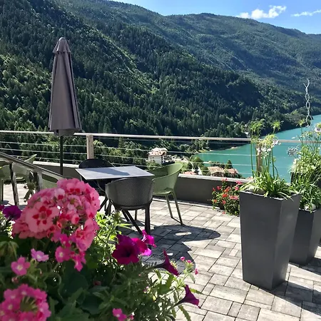 Hotel Aurora-2