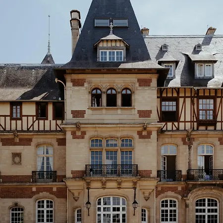 Chateau Jeanne & The Forest - Chateau De Montvillargenne-3