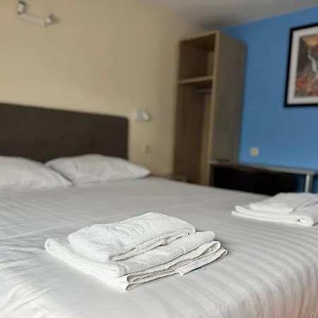 Family Hotel-2