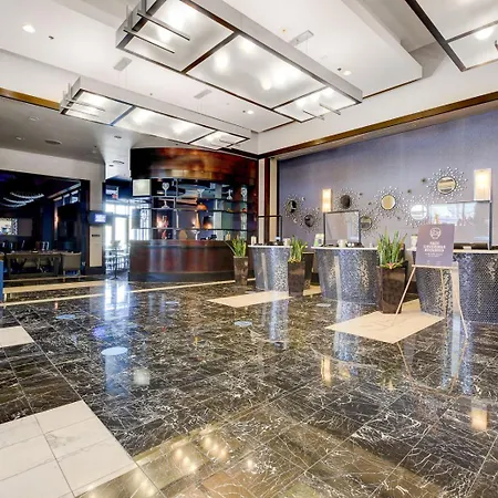The Lapis Suite At Platinum Hotel-3