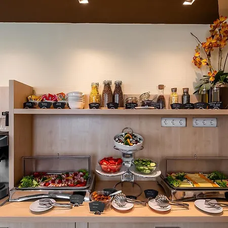 Promenade Hotel By Mellow Mood Hotels-3