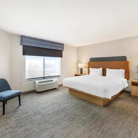 Hampton Inn & Suites Moreno Valley-3