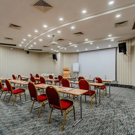 Ramada Plaza By Wyndham Izmir-3