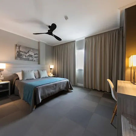 Hotel Combarro-2