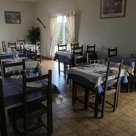 Hotel Du Soleil Bleu-3