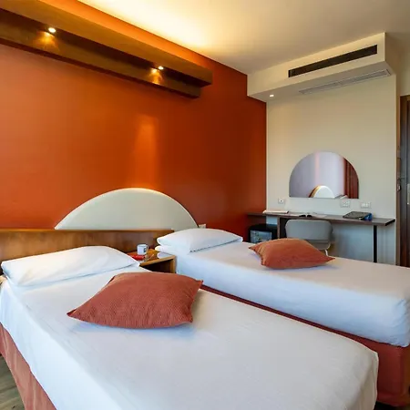 La Villa - Sure Hotel Collection by Best Western-3