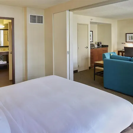 Doubletree By Hilton Alana - Waikiki Beach-2