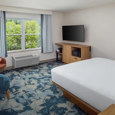 Hampton Inn & Suites North Conway-2