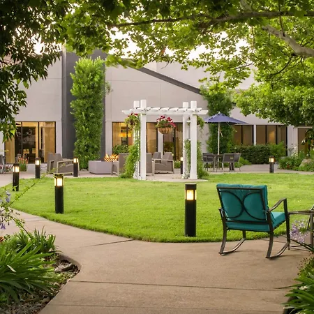 Courtyard By Marriott Vacaville-2