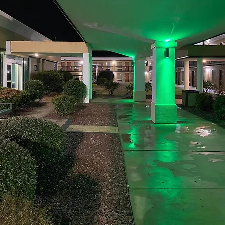 Quality Inn Elizabeth City Near University-2