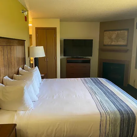 Americinn By Wyndham Two Harbors Near Lake Superior-3