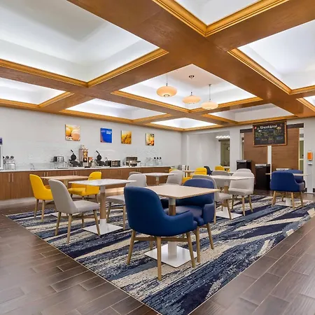Comfort Suites Milledgeville-2