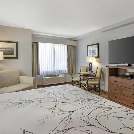 Best Western Plus Columbia River Inn-3