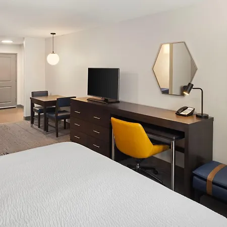 Holiday Inn Express Moline - Quad Cities Area By Ihg-3