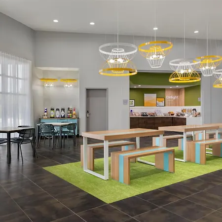 Spark By Hilton Artesia-2