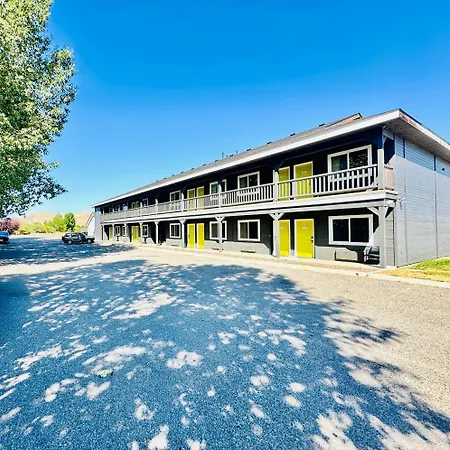 The Beaverhead Lodge-3