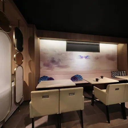 Nipponbashi Crystal Hotel-2