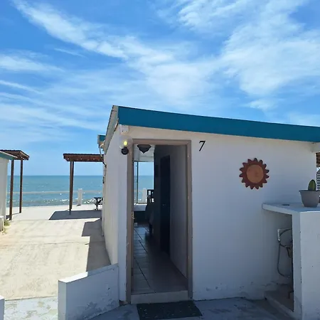 #7 Beach Front Private Room-3
