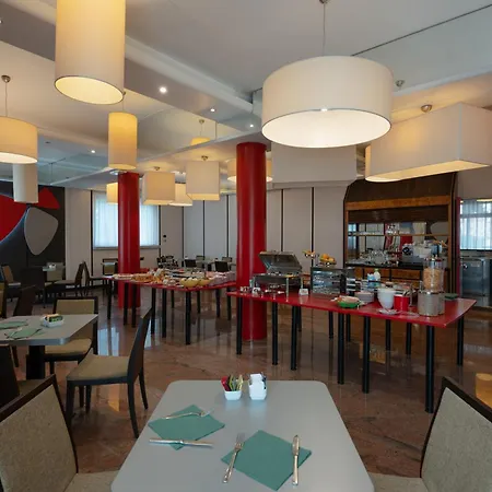 Hotel Toscanini-3