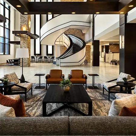 Marriott Bloomington Normal Hotel And Conference Center-2