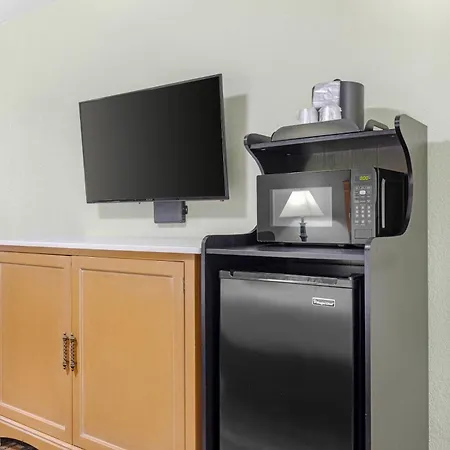 Quality Inn & Suites Plano East - Richardson-3