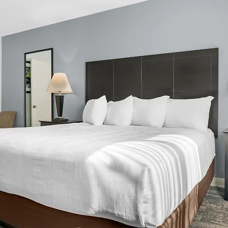 Best Western Lakewinds-3