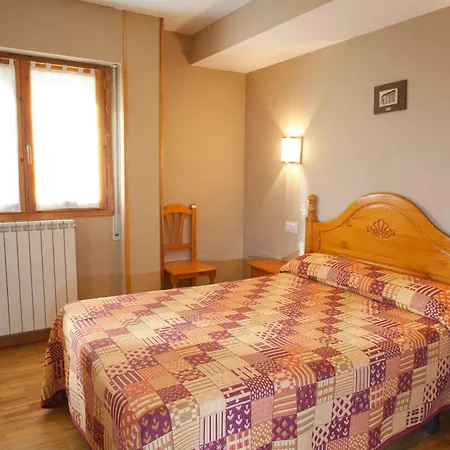 Hostal Valle De Tena-2