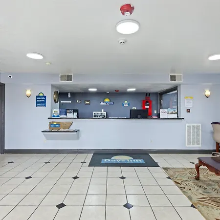 Days Inn By Wyndham Mckinney-2