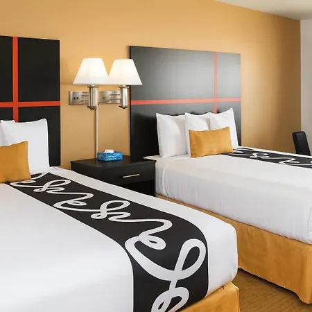 Chaparral Motor Inn-3