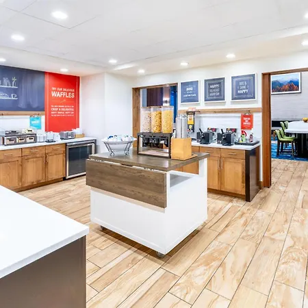 Hampton Inn & Suites Silverthorne-2