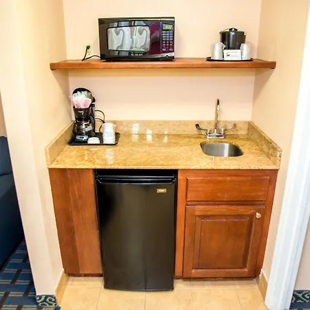 Holiday Inn Express Hotel & Suites Cocoa Beach By Ihg-2