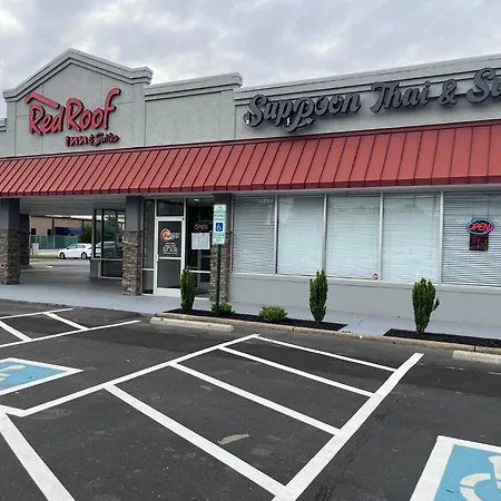 Red Roof Inn & Suites Wilkesboro-3