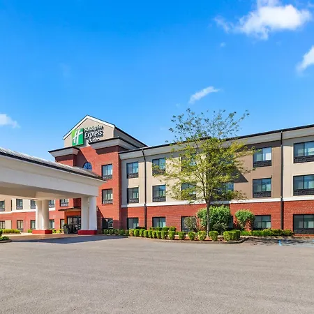 Holiday Inn Express & Suites Fairmont By Ihg-3